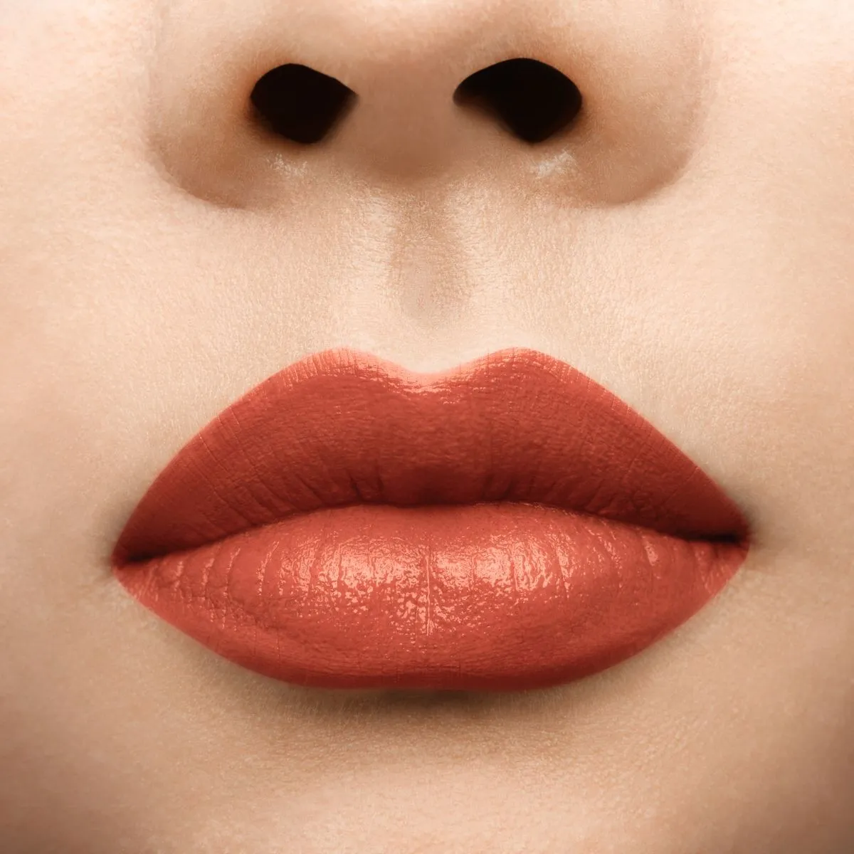 Christian Louboutin Rouge Louboutin Silky Satin – Satin lipstick – Nuance Nu 354 - Beauty - alternate view 3